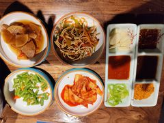 -明洞阿姨·韩式酱蟹烤肉·创意料理(三元桥店)