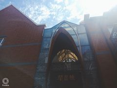 -钟书阁(松江泰晤士小镇店)