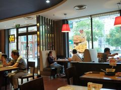 大堂-必胜客(瑞虹店)