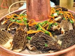 -乡土特色.冷锅鱼.牦牛肉汤锅