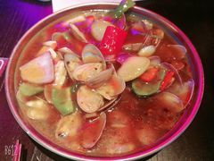 -钳真多钓虾馆·小龙虾海鲜烧烤(九六广场店)