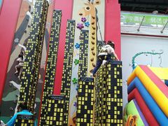 -蒙特利亲子乐园