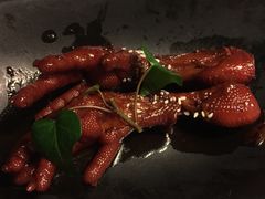 吮指鸡爪-桂满陇·蟹黄小笼汤包(中山公园店)