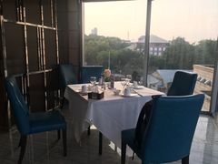 靠窗位-同庆楼(华强吾悦广场店)