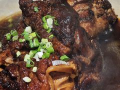 -老码头黑皮肘子锅包肉(赣水路店)