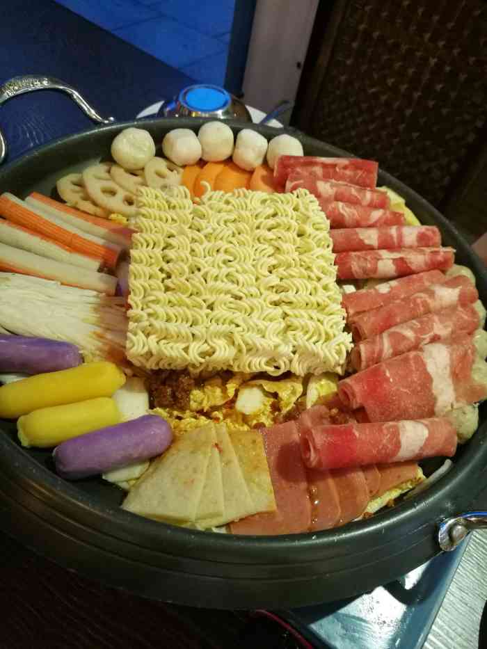 the frypan肥牛部队火锅(阿罗海店)-"这种东西,这种口味,感觉只配给一
