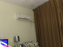 -黄山阿拉酒店(黄山风景区换乘中心店)