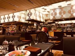 -圣丰索菲特·2 On 988 Café 自助餐厅