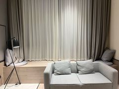 -上海虹桥中心爱琴海亚朵S酒店