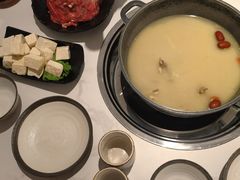 -汤宴·参须肚包鸡(南京路店)