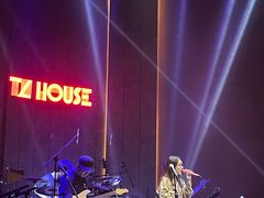 -TZ House音乐现场(来福士中心店)