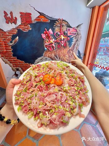 不开玩笑!在汕头吃到了很惊艳的鸡煲…