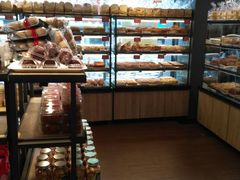 -85度C(生甜甜圈研究工坊·上海平凉店)