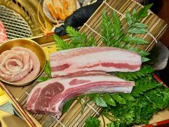 -铭牛烧肉·和牛海鲜自助(高新月牙湖店)