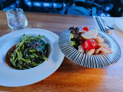 -暹罗酒肆泰餐厅酒吧