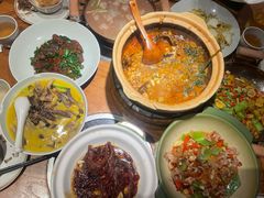 柴火稻花鱼-吃饭皇帝大土家民族菜(荟聚店)