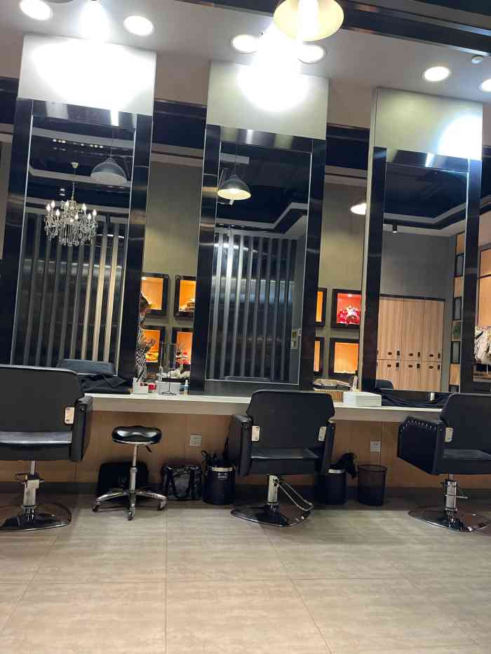 汪正影业(万象城店)-"【印象】场景没特色 | 态度敷衍某平台.