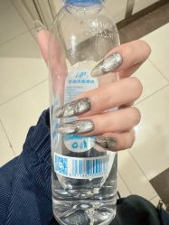 -HUII NAIL绘京美甲美睫会馆