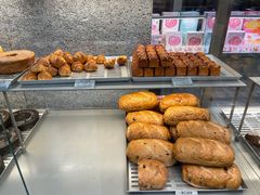 -好利来(上海虹桥新天地Lab主题店)