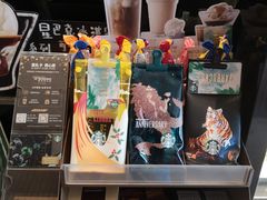 零售区-星巴克(杭州湖滨银泰E区店)