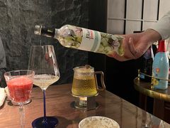 -海派悦庭·海胆烧麦·新融合菜(凯德广场店)