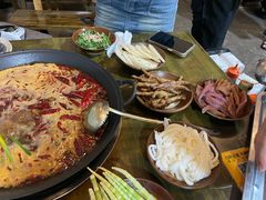 -黄潇洒老火锅(九眼桥宏济巷店)