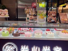 面包甜点陈列柜-卷心卷意·轻甜蛋糕(新光天地店)