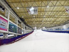 -乔波室内滑雪场