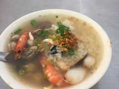 -六合夜市