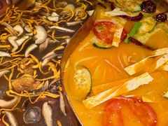 -洱火云南酸菜牛肉火锅(石景山当代商城店)