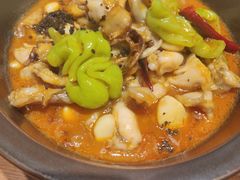 -云海肴·汽锅鸡·云南菜(天山百盛优客店)