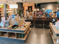 -魔方城市书房(中街益田店)