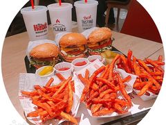 -The Habit Burger Grill 哈比特汉堡(爱琴海店)