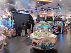-反斗乐园π·电玩·高空拓展·蹦床(龙华天虹店)