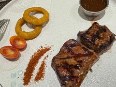 -悦享绿山墙西餐厅