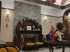 等位区-东海咖啡馆