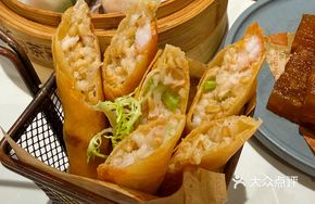 Fragrant Sticky Rice Shrimp Rolls