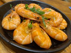 白灼白虾-老东镇啤酒屋海鲜加工·蒸汽海鲜·海鲜烧烤(台东店)