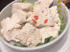 扶不起的阿斗手工黑豆花-椒香城门口重庆老火锅(宝安固戍店)