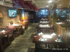 大堂-三个大叔东北烧烤·砂锅菜(西三旗店)