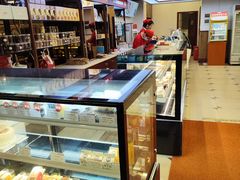 -红宝石·鲜奶小方·海派西点房(南丹店)