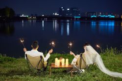 -至臻微拉婚纱摄影