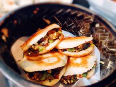 酥皮肉夹馍-甄御•海鲜新青岛菜(麦岛店)