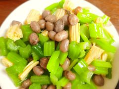 -宝瑞门钉肉饼店