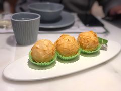 杏仁金沙球-富山虾饺点心餐厅(群光广场店)