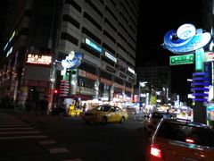 -六合夜市