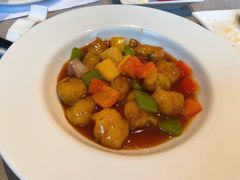 鲜果凤梨咕噜肉-希尔顿酒店-豫园中餐厅