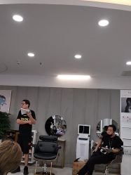 -八佰伴8008星级形象店