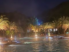 -腾冲洞山温泉村