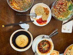 -芳姐重庆名小吃(八宝前街店)